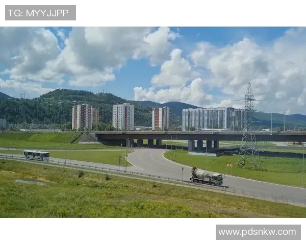 苏维埃之翼与克拉斯诺亚尔斯克的精彩对决引发球迷热议与期待 苏维埃之翼与克拉斯诺亚尔斯克的精彩对决引发球迷热议与期待