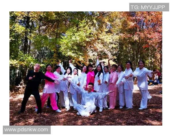 费德勒与伯蒂奇激战第二盘精彩瞬间回顾与分析